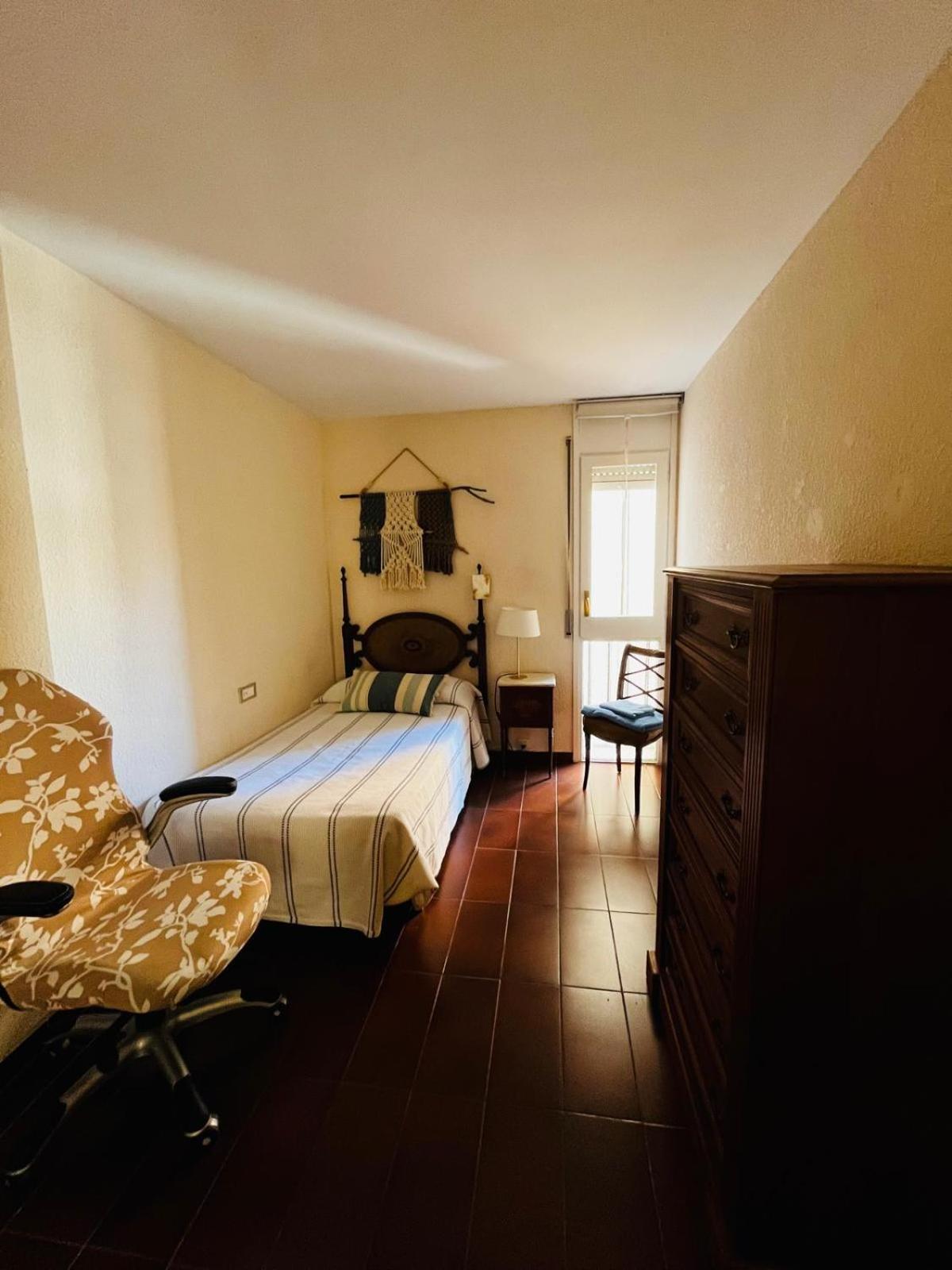 Acogedor Y Amplio Apartamento Familiar A Pie De Playa Калафелл Экстерьер фото