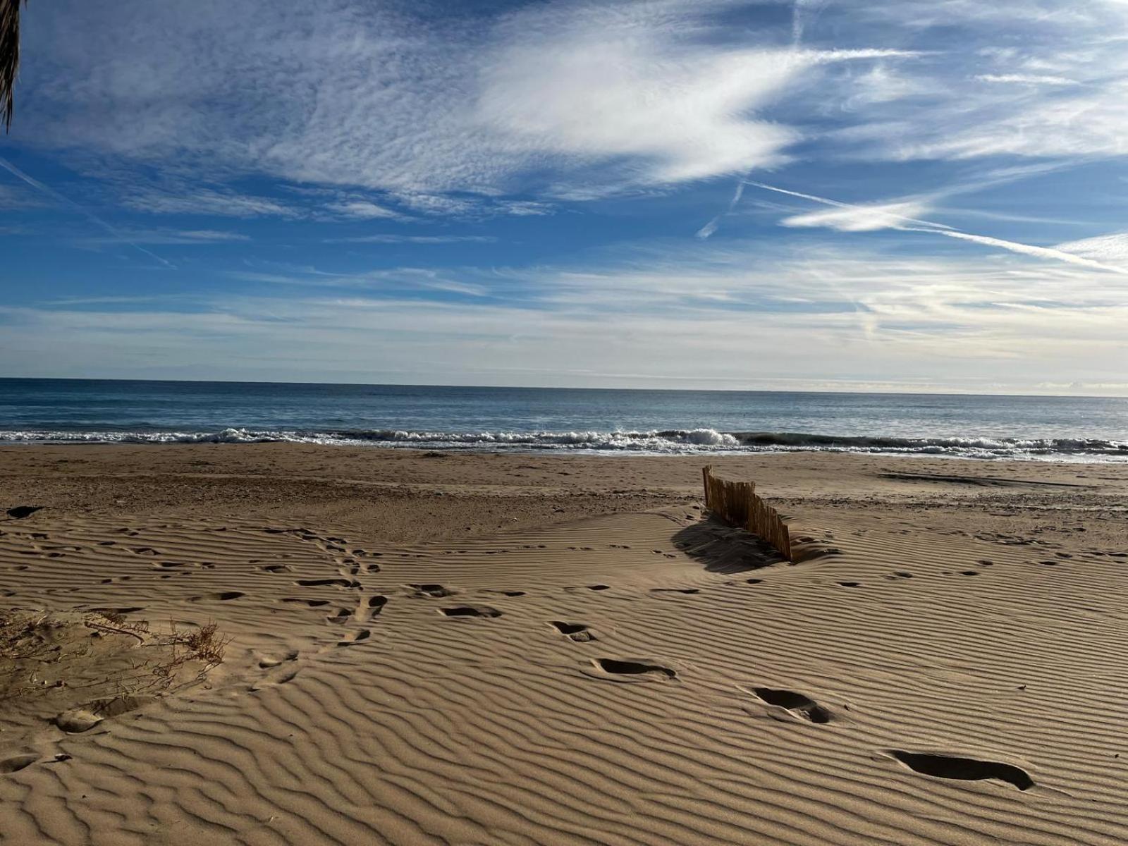 Acogedor Y Amplio Apartamento Familiar A Pie De Playa Калафелл Экстерьер фото