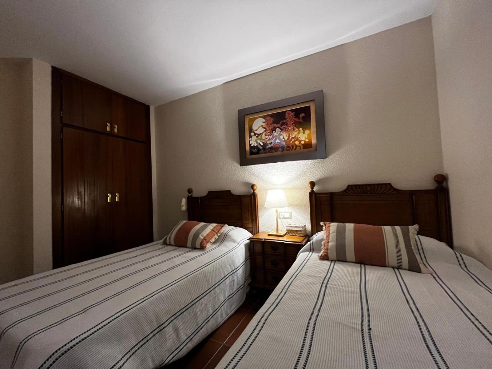Acogedor Y Amplio Apartamento Familiar A Pie De Playa Калафелл Экстерьер фото