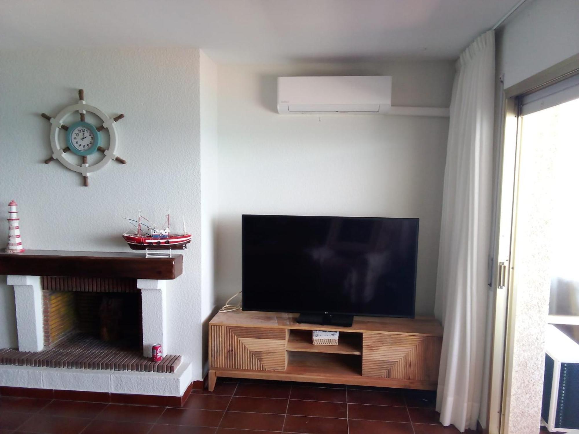 Acogedor Y Amplio Apartamento Familiar A Pie De Playa Калафелл Экстерьер фото